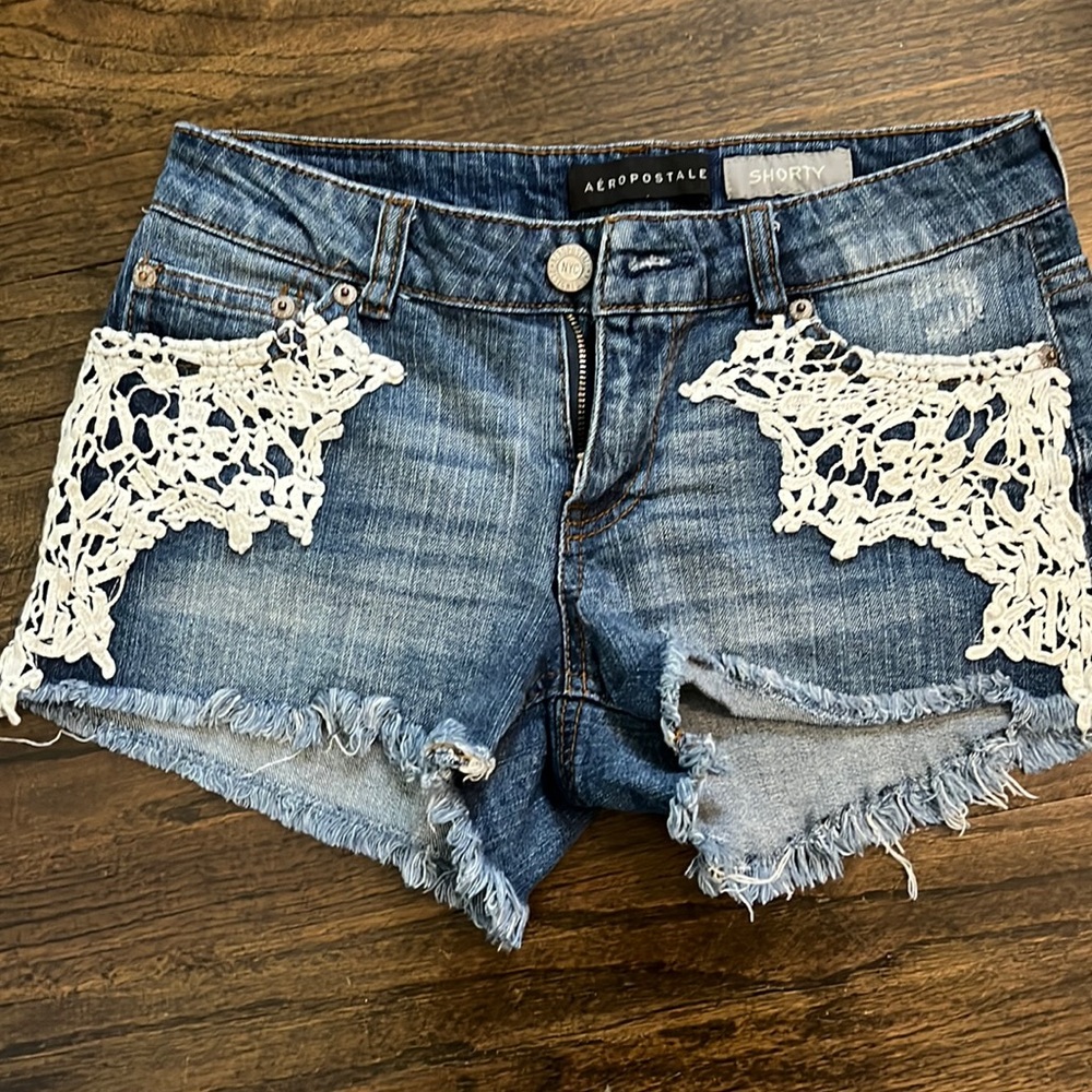 Aeropostale crochet shorts